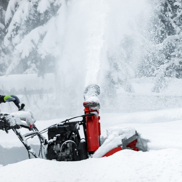 newsletter_snow_blowing